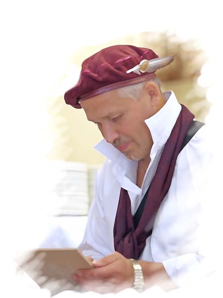 Художник в берете с пером, шаржист Мишель, шаржист Михаил Шабалин