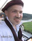 шаржист на траве